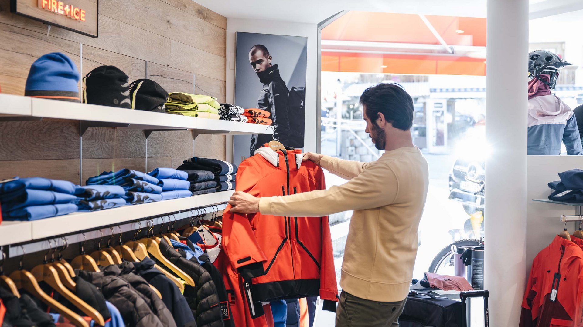 Hangl’s sport & ski shops in Switzerland & Austria Hangl’s sport & ski shops in Switzerland & Austria