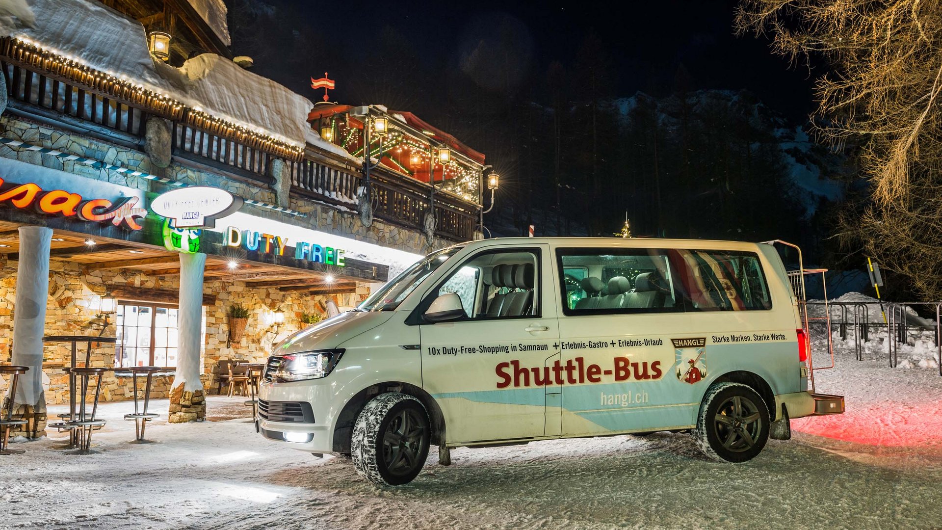 Der Shuttleservice zu Hangls Duty-Free-Center